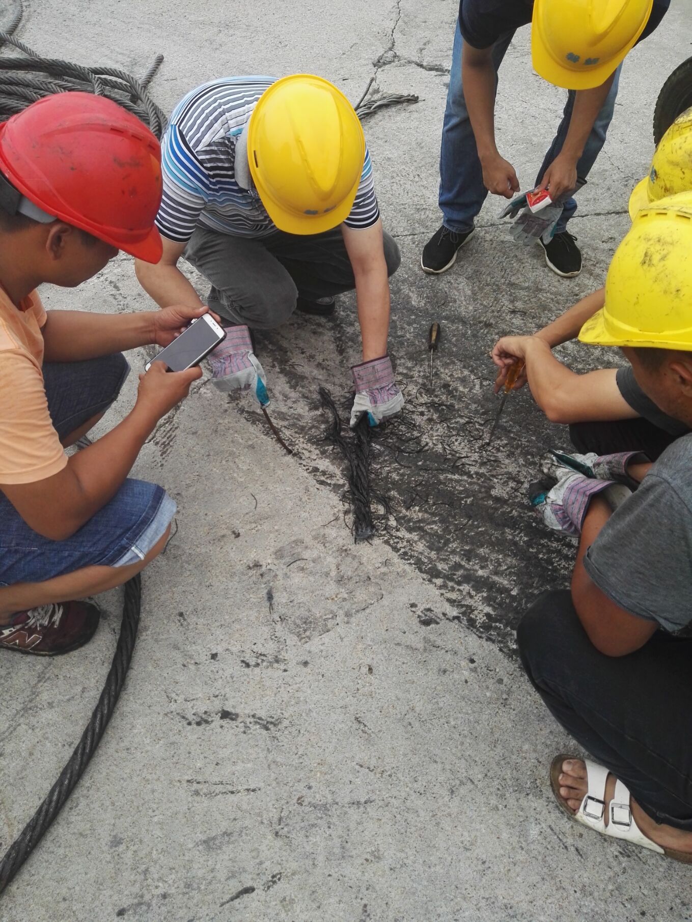 鋼絲繩保養,鋼絲繩采購,華東鋼繩,壓實股鋼絲繩,鋼絲繩銷售