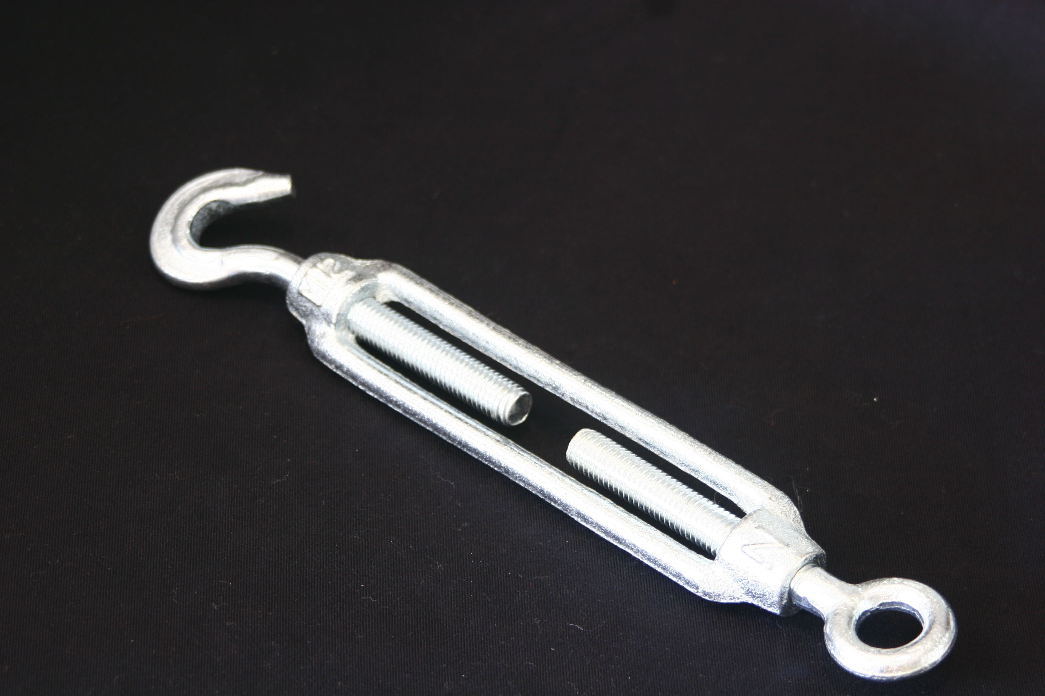 花籃螺絲,花籃螺絲用途,鋼絲繩配套加工,鋼絲繩型號